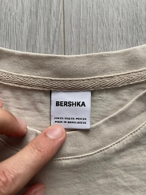 Maiou Bershka, marimea XS, conditie foarte buna - imagine 2