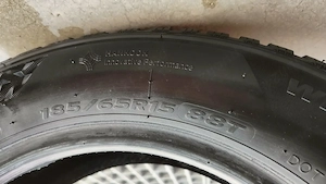 Set 4 anvelope de iarna hankook 185/65/R15 dot 2024 foarte putin  - imagine 3