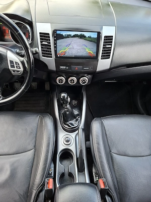 Mitsubishi Outlander 2.0TDI 4WD 7Locuri Xenon 2009 - imagine 4