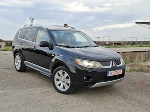 Mitsubishi Outlander 2.0TDI 4WD 7Locuri Xenon 2009 - imagine 3