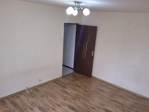 De Vanzare Apartament 2 camere Ploiesti zona Lamaita - imagine 7