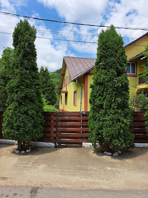 Vând casa 100km de București 