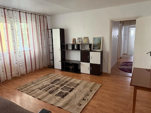 Inchiriez Apartament cu 3 camere în Micro 3, Buzau
