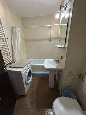 Închiriez apartament 2 camere  confort 1 decomandat în Centru - imagine 9
