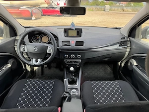 Renault Megane 1.5 dCi 2012 Euro 5 - imagine 5