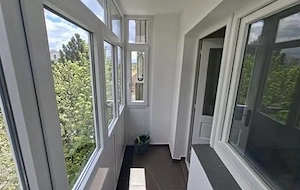 Inchiriez garsoniera renovata de curand , zona Zamca , Suceava - imagine 3