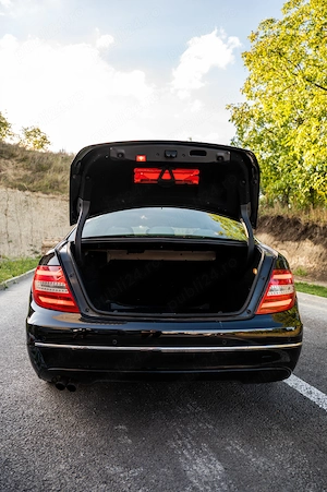 Mercedes C200 W204, 145100 Km verificați, Mașina mea personală, întreținută impecabil în Cluj Napoca - imagine 8