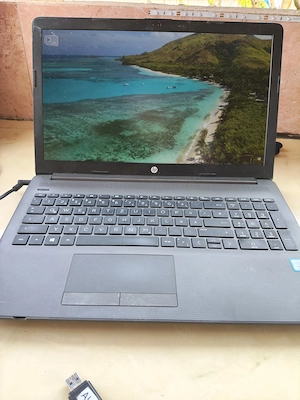 Laptop HP 250 G7 I5 8265U