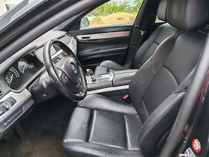 BMW seria 7 750i - imagine 2