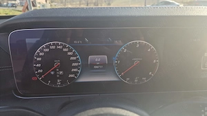 Vând Mercedes E-klass 220D 194 cp stare impecabila  - imagine 9