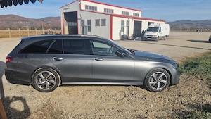 Vând Mercedes E-klass 220D 194 cp stare impecabila  - imagine 6