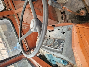 Tractor U650 - imagine 3