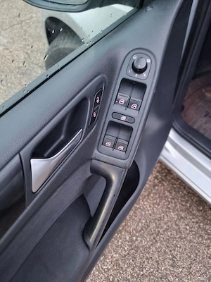 Vand Volskwagen automat - imagine 5
