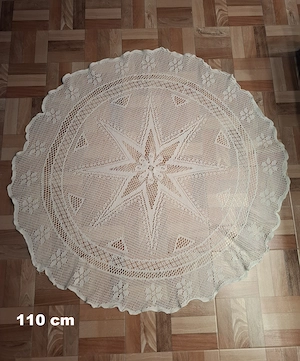 Mileu traditional, fata de masa, crosetata manual