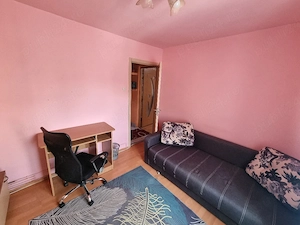 Proprietar închiriez apartament cu 2 camere zona Lipovei