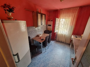 Proprietar închiriez apartament cu 2 camere zona Lipovei - imagine 2