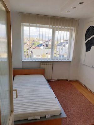 Închiriez ap .4cam st ferenczi Karoly 37 19cu 400 e - imagine 2