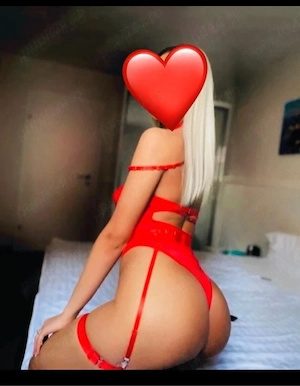 Blondă sexy! Aici pentru plăcerea ta... - imagine 2