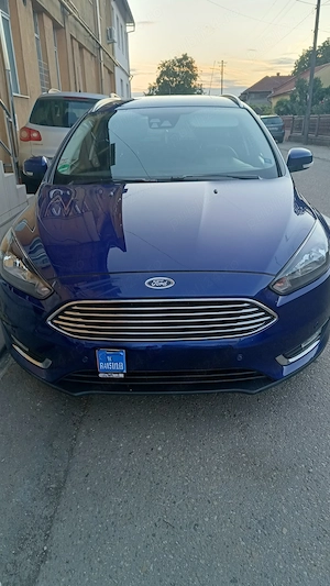 Vând Ford focus titanium 1.0 ecoboost 2015 - imagine 3