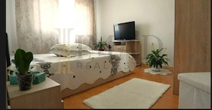 Ofertă rară! Vanzare Apartament 3 camere Micro 5, Balaban zona Hyperici. - imagine 2