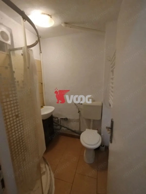 Vând apartament decomandat cu o camera Calea Buziasului - imagine 2