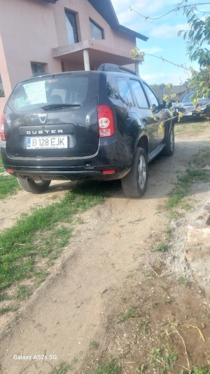 vînd dacia duster 