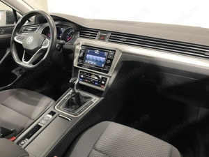 Volkswagen Passat - imagine 8