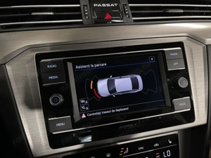 Volkswagen Passat - imagine 14