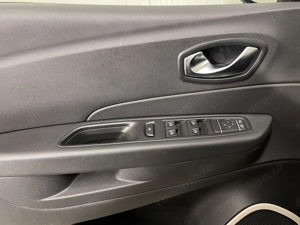 Renault Captur - imagine 19