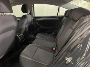Volkswagen Passat - imagine 10