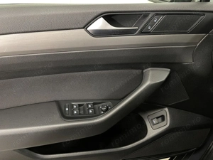 Volkswagen Passat - imagine 18
