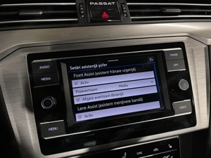 Volkswagen Passat - imagine 15