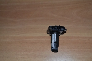 Debitmetru Volvo S80 Mk1 2.4 benzină 140cp - imagine 3
