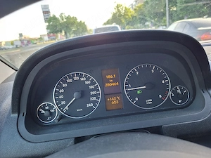 Mercedes A180  - imagine 5