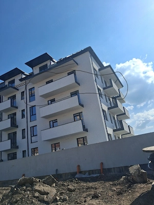 vanzare apartament 3 camere - imagine 4