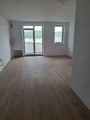 vanzare apartament 3 camere - imagine 3