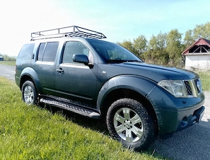 Nissan Pathfinder r51