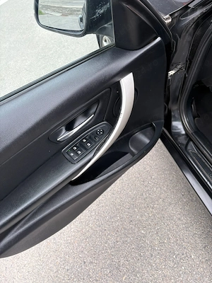 BMW 318 Diesel an 2015 - imagine 10
