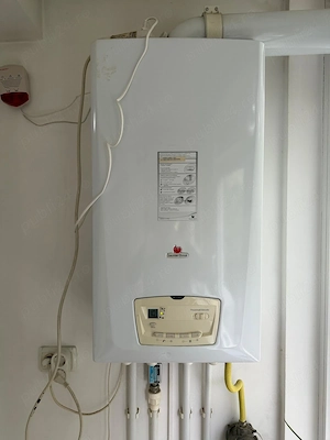 Inchiriere apt 2 camere in Galati, ultracentral, etaj 2, nemobilat - imagine 4