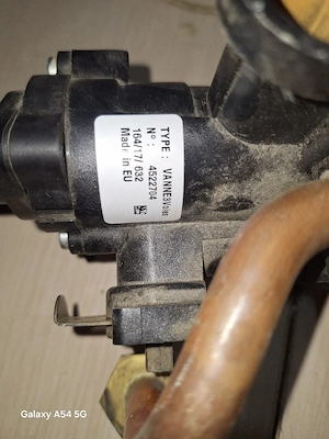 Vana 3 cai + servomotor + shhimbator secundar, Ferroli Divacondens 