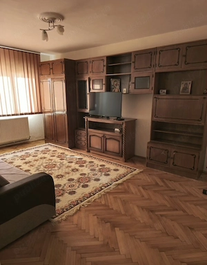 Apartament 2 camere de închiriat, zona Alfa, decomandat, mobilat, utilat, aer condiționat, centrală  - imagine 4