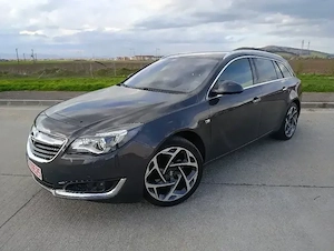 Opel Insignia 2.0diesel biturbo 195 cp-4x4-cutie AUTOMATA-XENON-navigatie mare 207.000km reali 