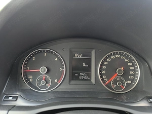 Vând Volkswagen Jetta 1.6 TDI, 10 2009 - imagine 9