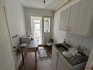 Garsoniera de vanzare etaj 3, zona Ceasul Rau - imagine 6