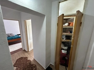 Garsoniera de vanzare etaj 3, zona Ceasul Rau - imagine 3