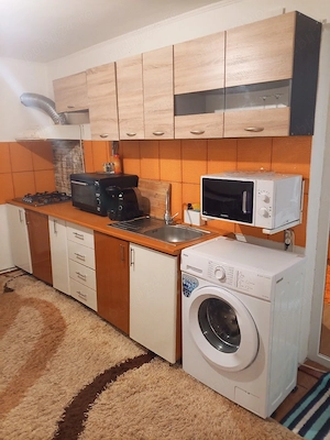 Inchiriez casă cu doua camere in Mioveni  - imagine 5