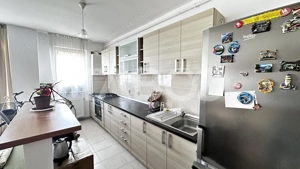 Apartament 2 camere mobilate utilate balcon parcare Calea Cisnadiei - imagine 2