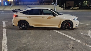Honda Civic Type R 2024, km 4158, garantie, primul proprietar de nou - imagine 5