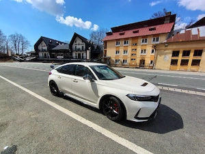 Honda Civic Type R 2024, km 4158, garantie, primul proprietar de nou - imagine 7
