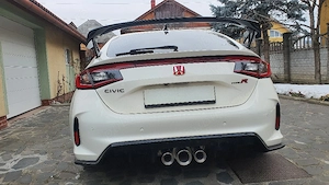 Honda Civic Type R 2024, km 4158, garantie, primul proprietar de nou - imagine 2